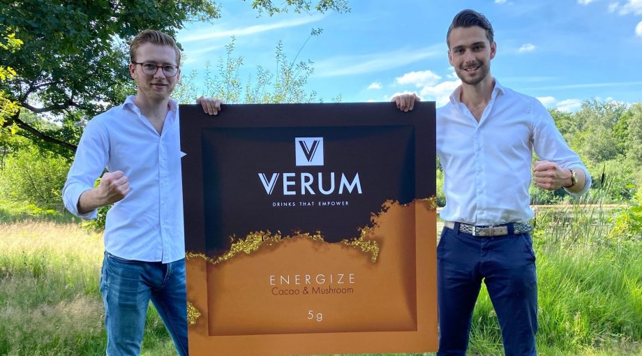De Ondernemer: Verum als concurrent van koffie: Crispijn (25) en Erik (24) durven het aan